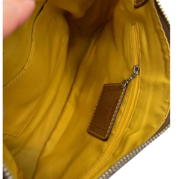 Coach Vintage Y2K Chelsea Leather Hobo Shoulder Bag brown yellow stitch Coach - Picture 13 of 14